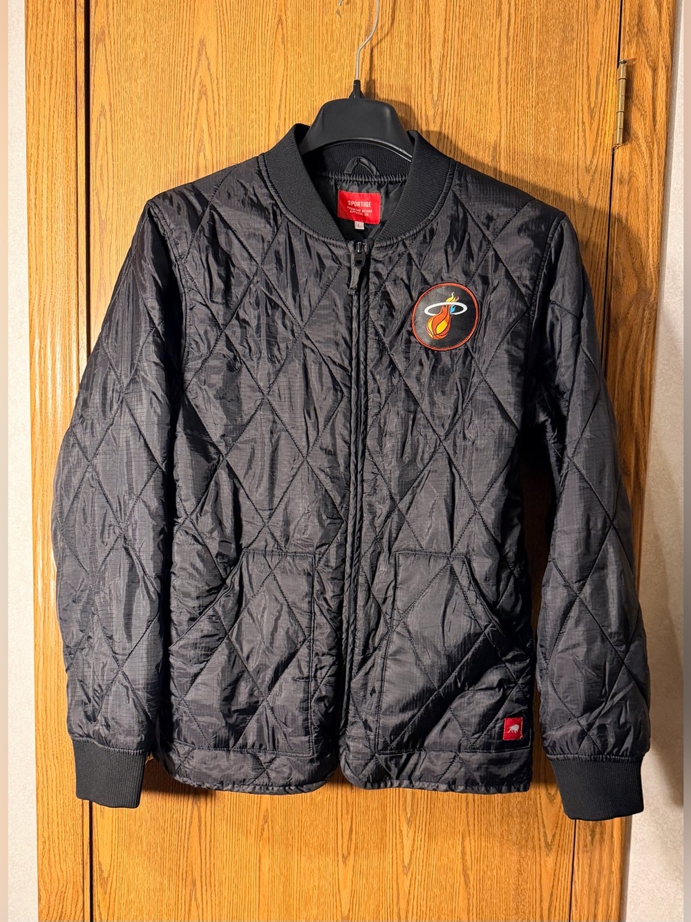Sportique Miami Heat Quilted Lightweight Bomber - Picture 2 of 8
